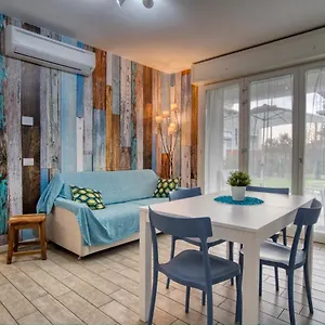 https://casa-azzurra-incantevole-bilocale-con-giardino.italymilanhotels.net